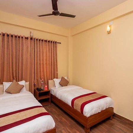Hotel Dream Light Pokhara Buitenkant foto