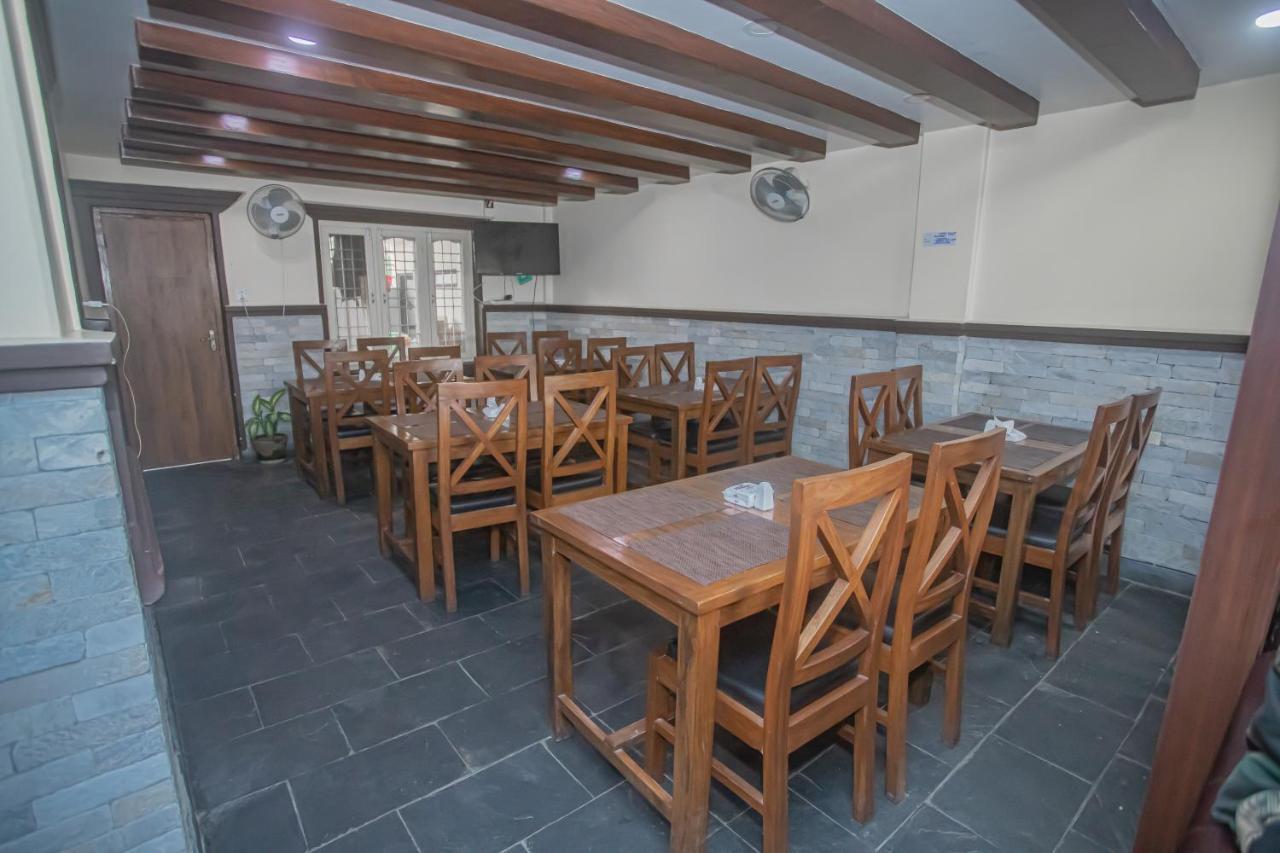 Hotel Dream Light Pokhara Buitenkant foto