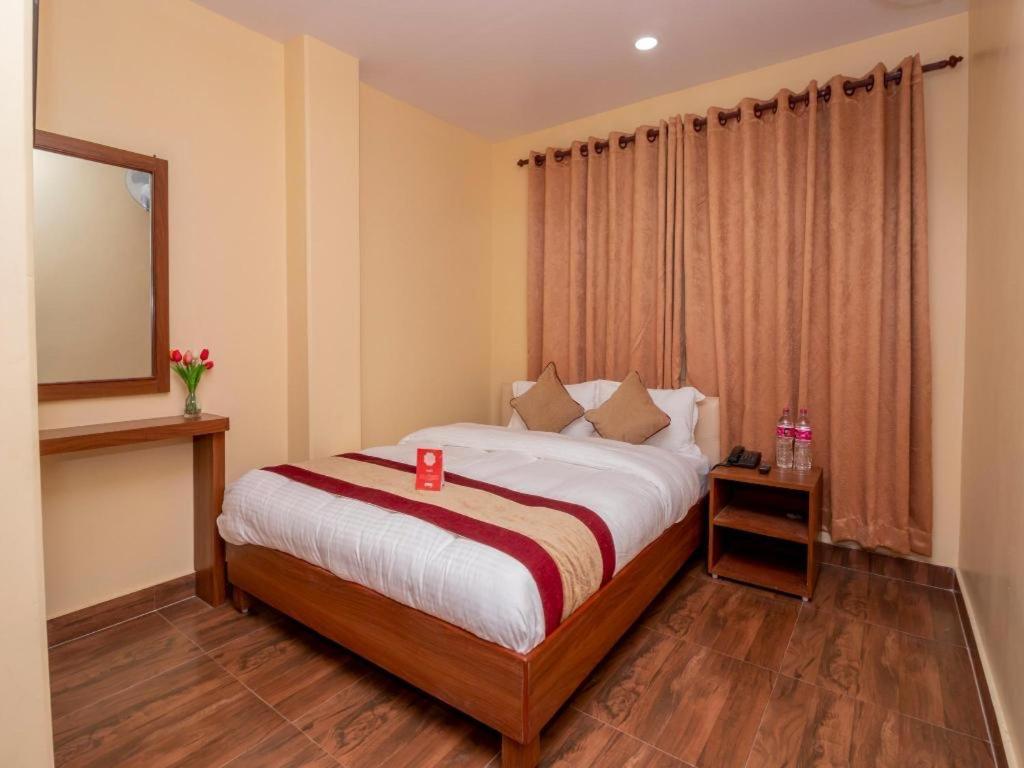 Hotel Dream Light Pokhara Buitenkant foto